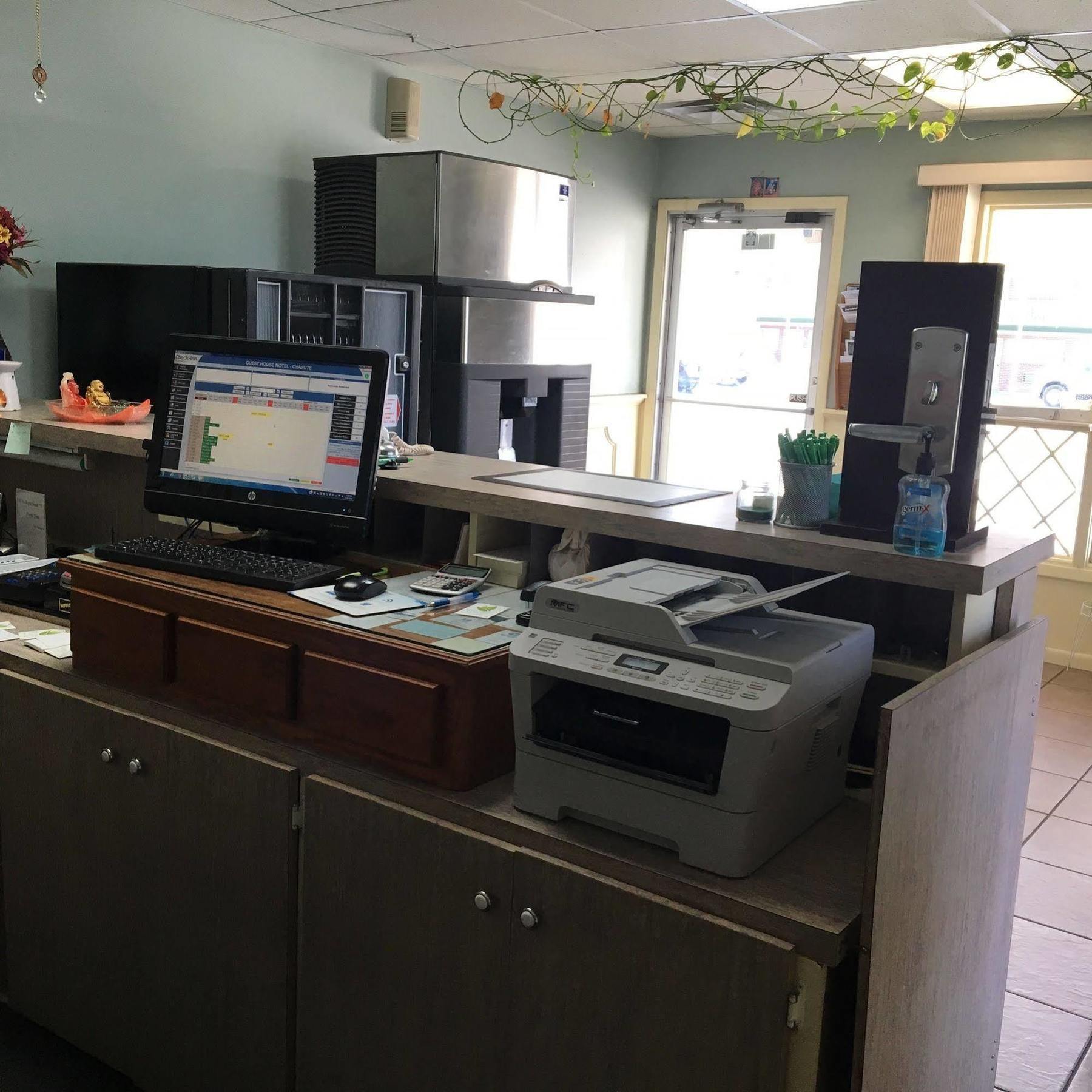 Guest House Motel Chanute מראה חיצוני תמונה