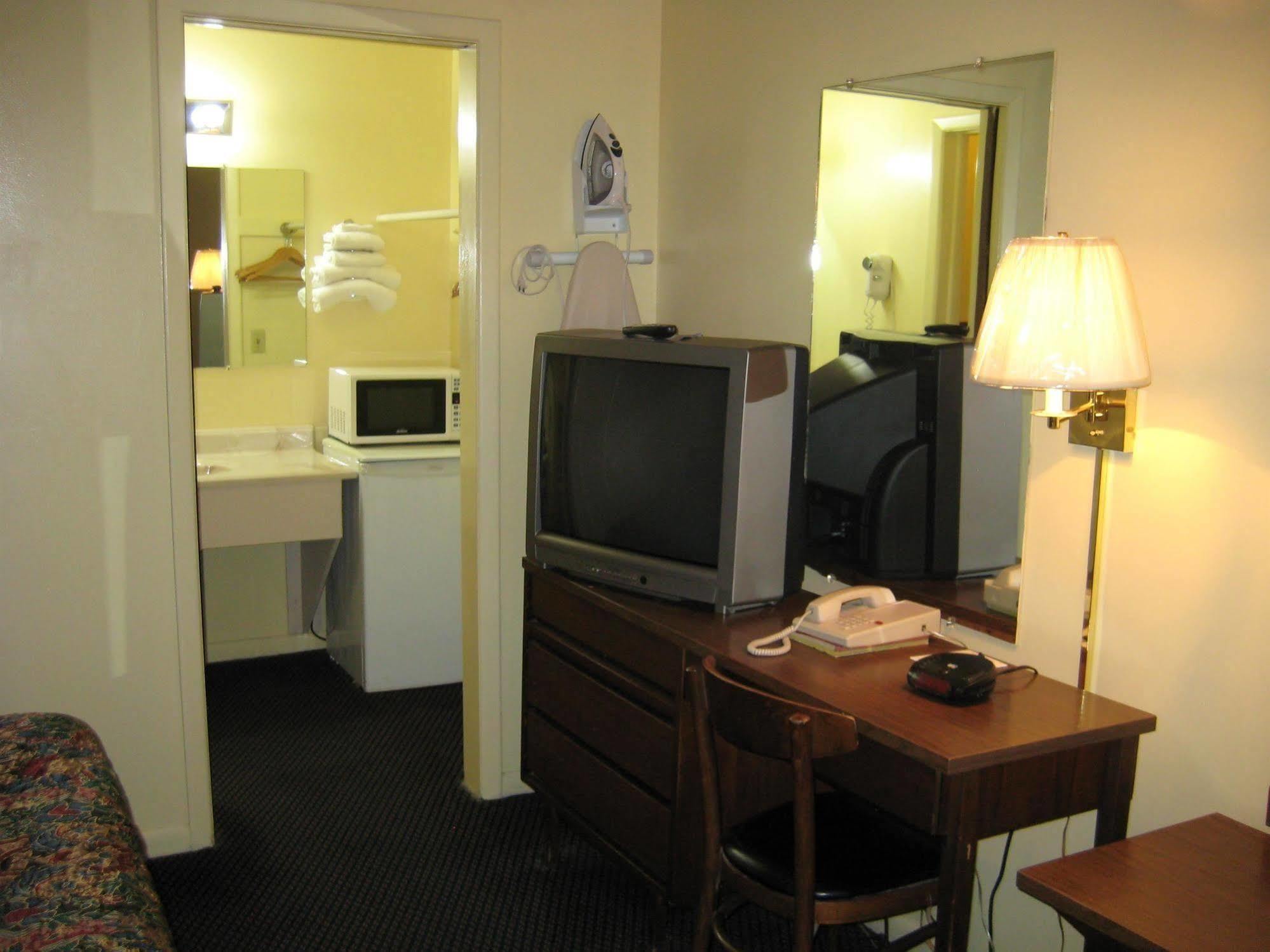 Guest House Motel Chanute חדר תמונה